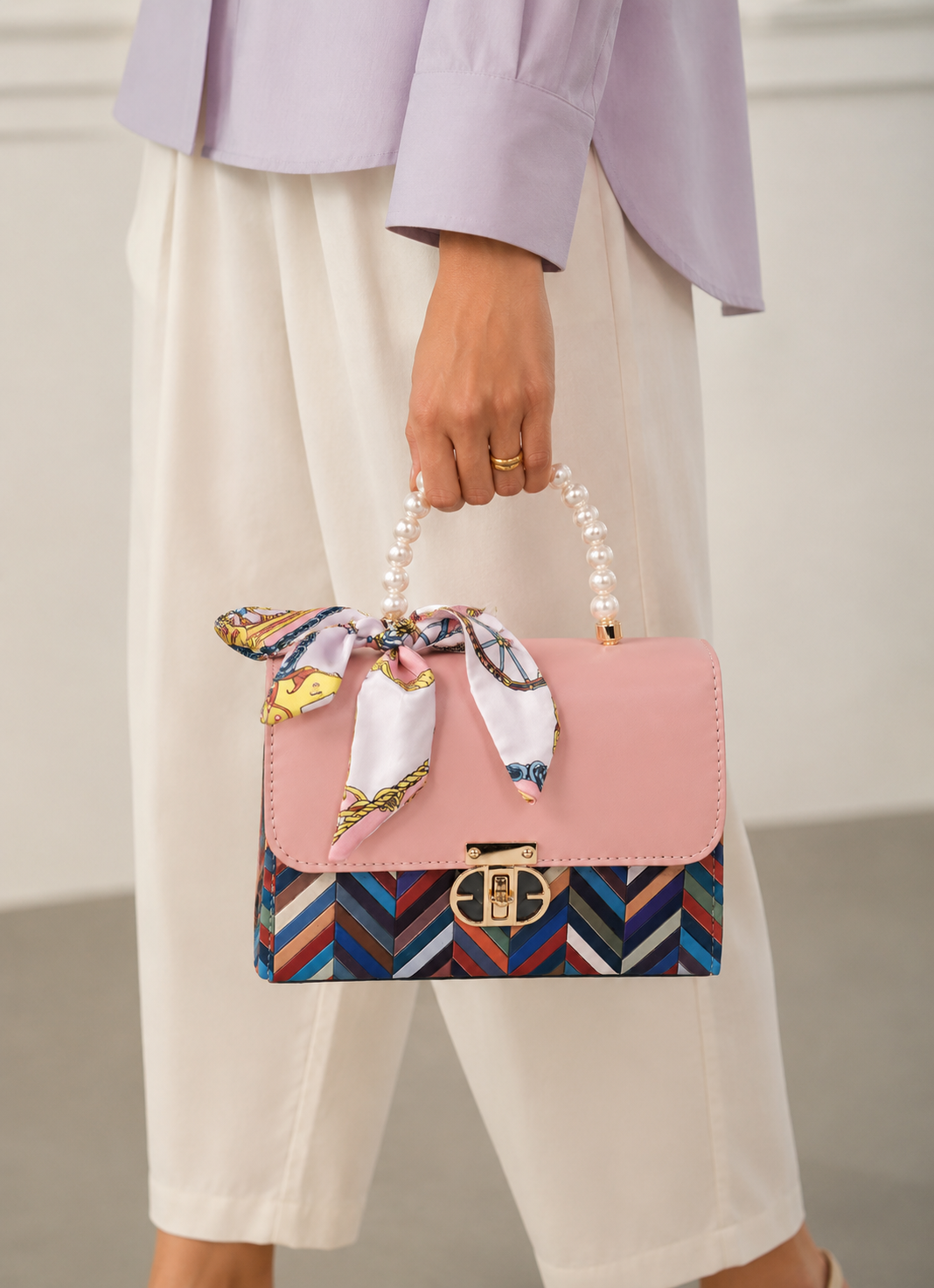 Eclipse Pearl Bag