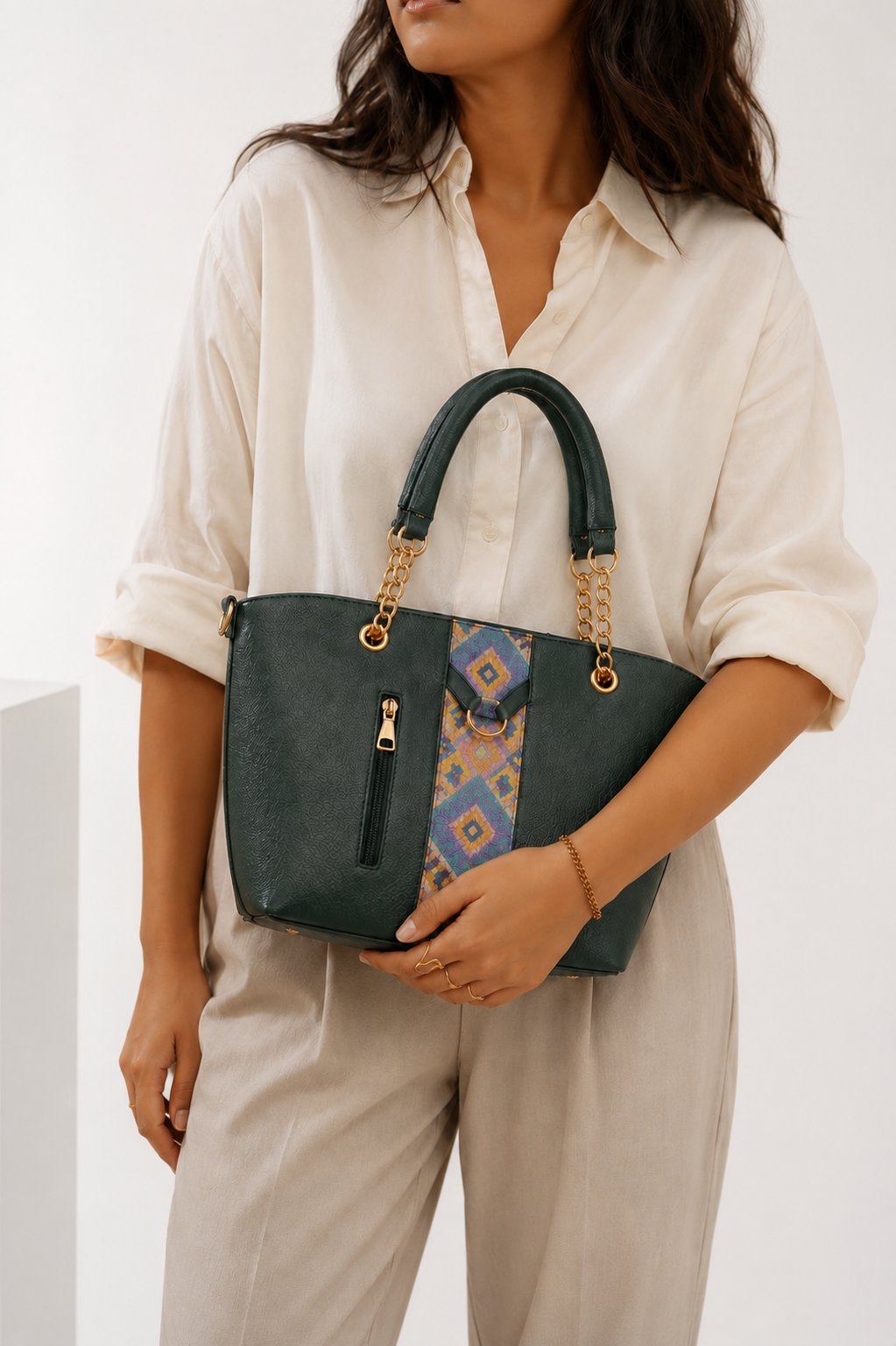 Noor Ethnic Chain Tote Bag Main image