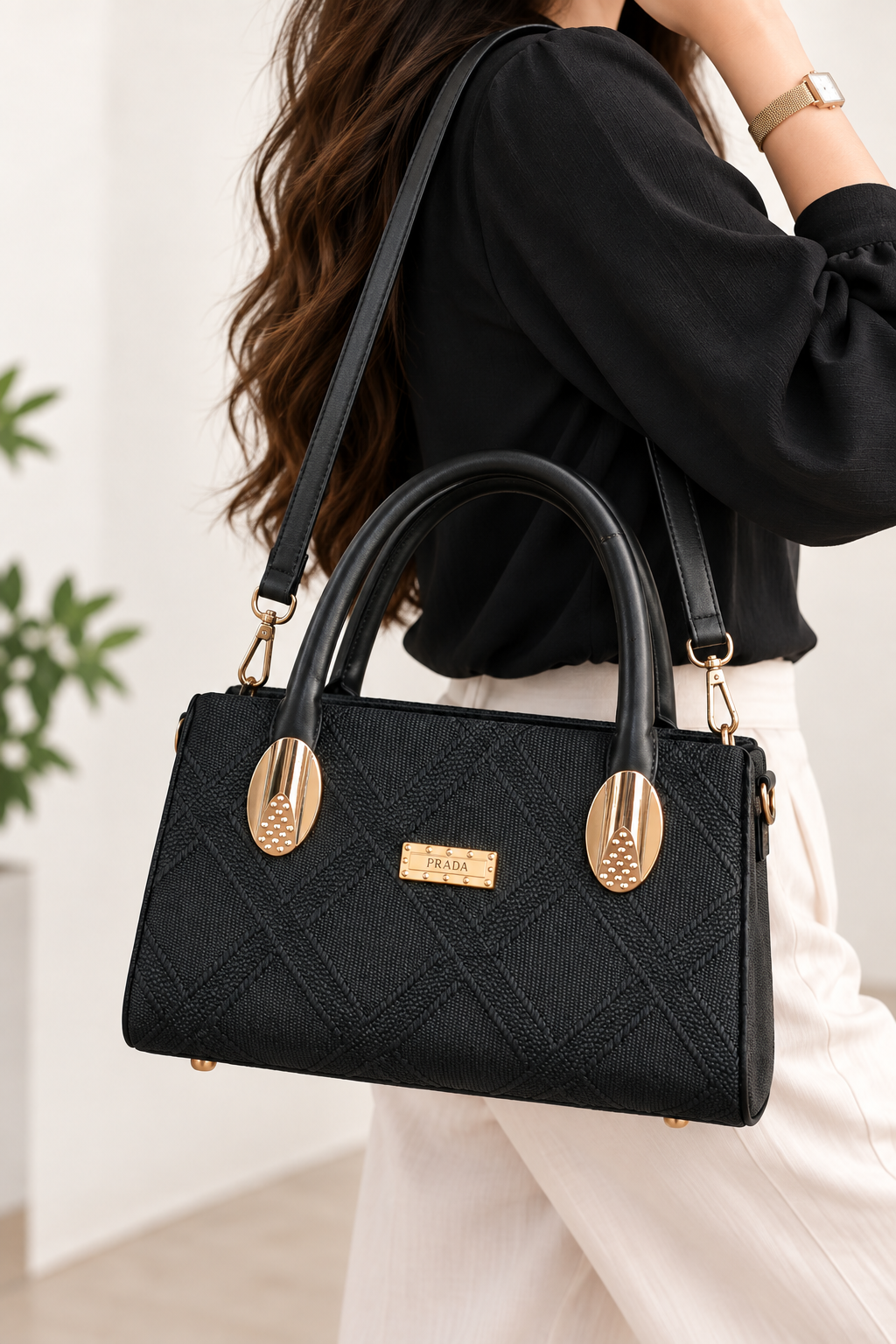 Noir Elan Textured Handbag