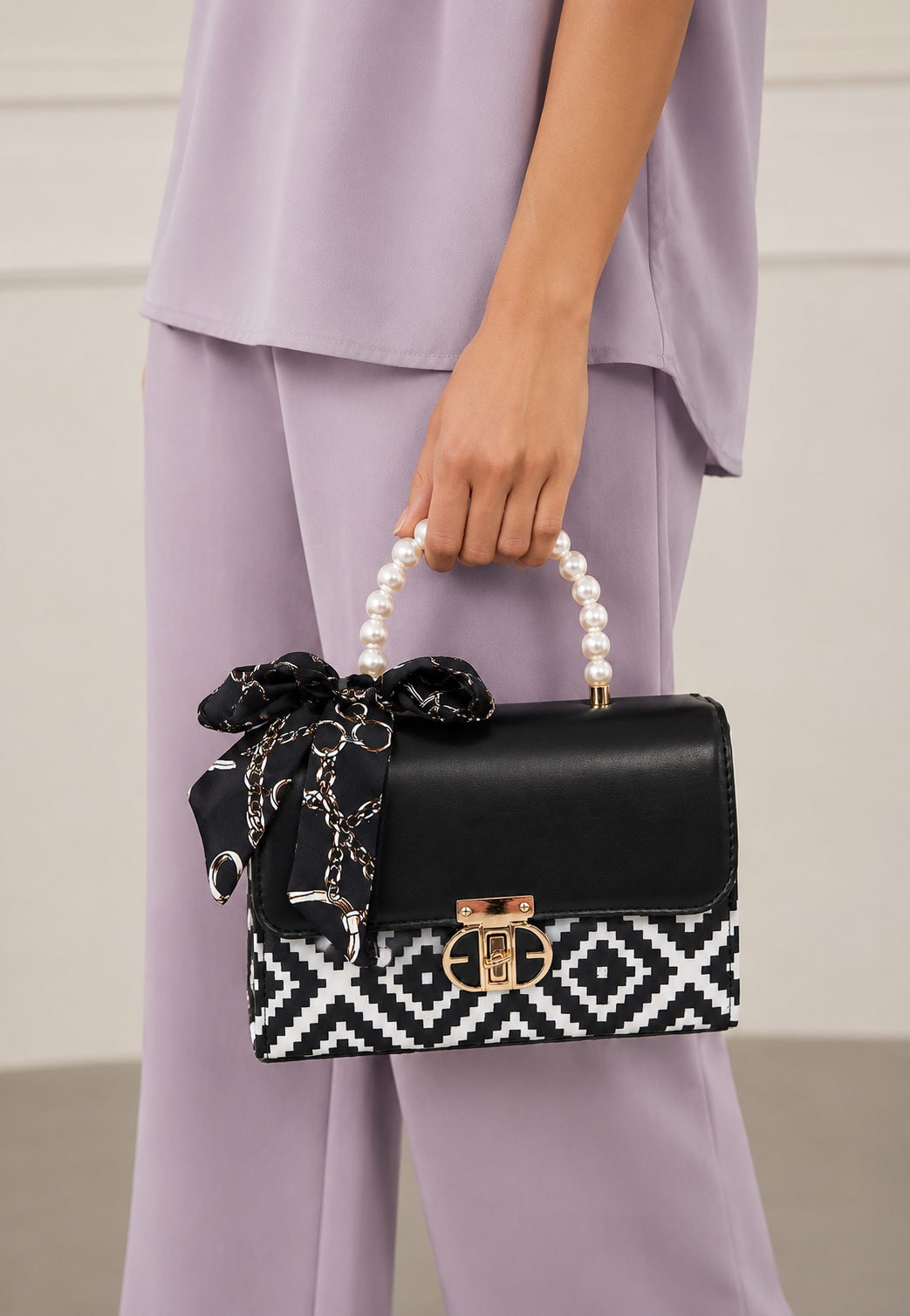 Eclipse Pearl Bag Main image